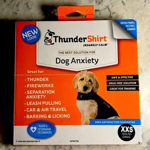 Thunder Shirt NIP XXS